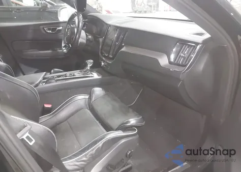 2019 Volvo Xc60 T5 R-Design из США, поврежденный, VIN LYV102RM4KB332003